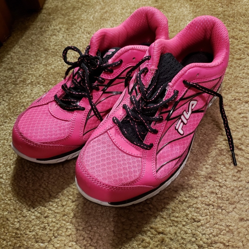 Womens Fila shoes